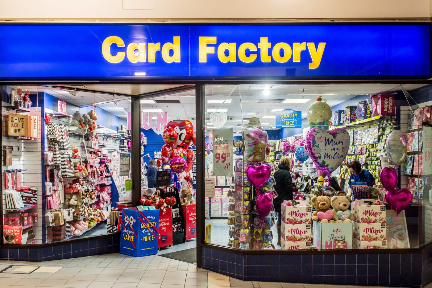 card-factory-at-st-john-s-shopping-centre